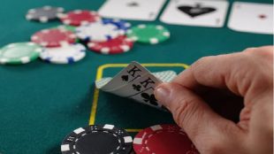 cach-choi-bai-buu-4-la