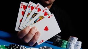 cach-doc-bai-doi-thu-khi-choi-phom