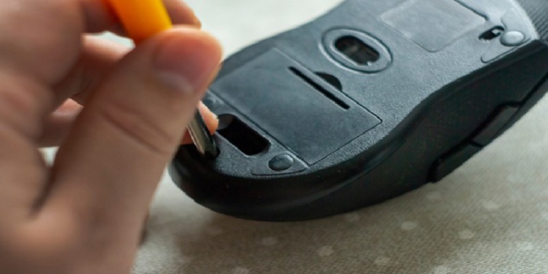 cach-sua-chuot-khong-day-khong-sang-den-1