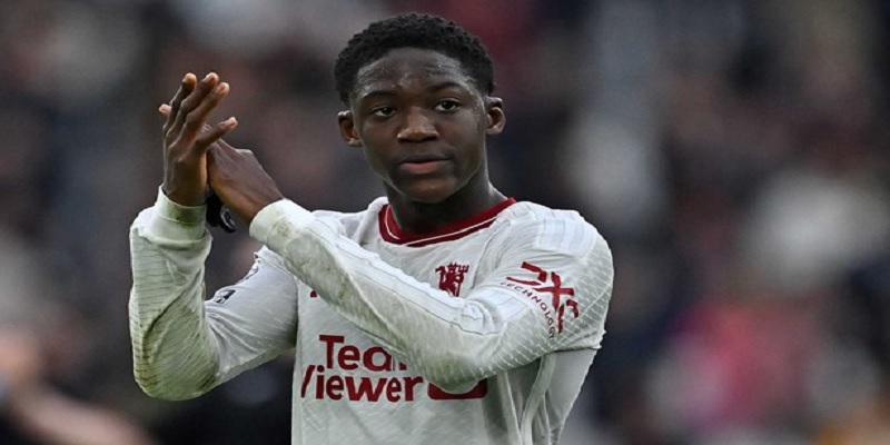 thong-tin-ve-cau-thu-kobbie-mainoo-1